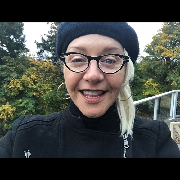 I Luvs It! - Picture 2 of 4